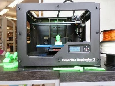 Imprimante 3D Replicator 2